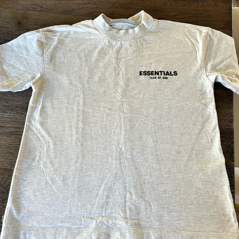 Authentic essentials, fear of God boys, T-shirt, size 12